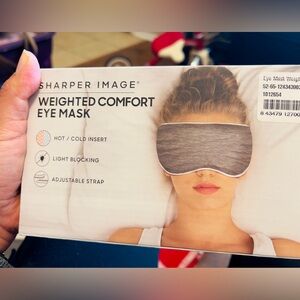 Weighted comfort eyemask